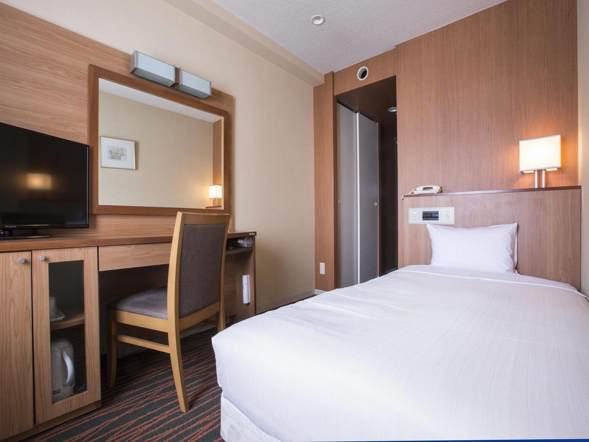 Hotel Sunroute New Sapporo Bagian luar foto